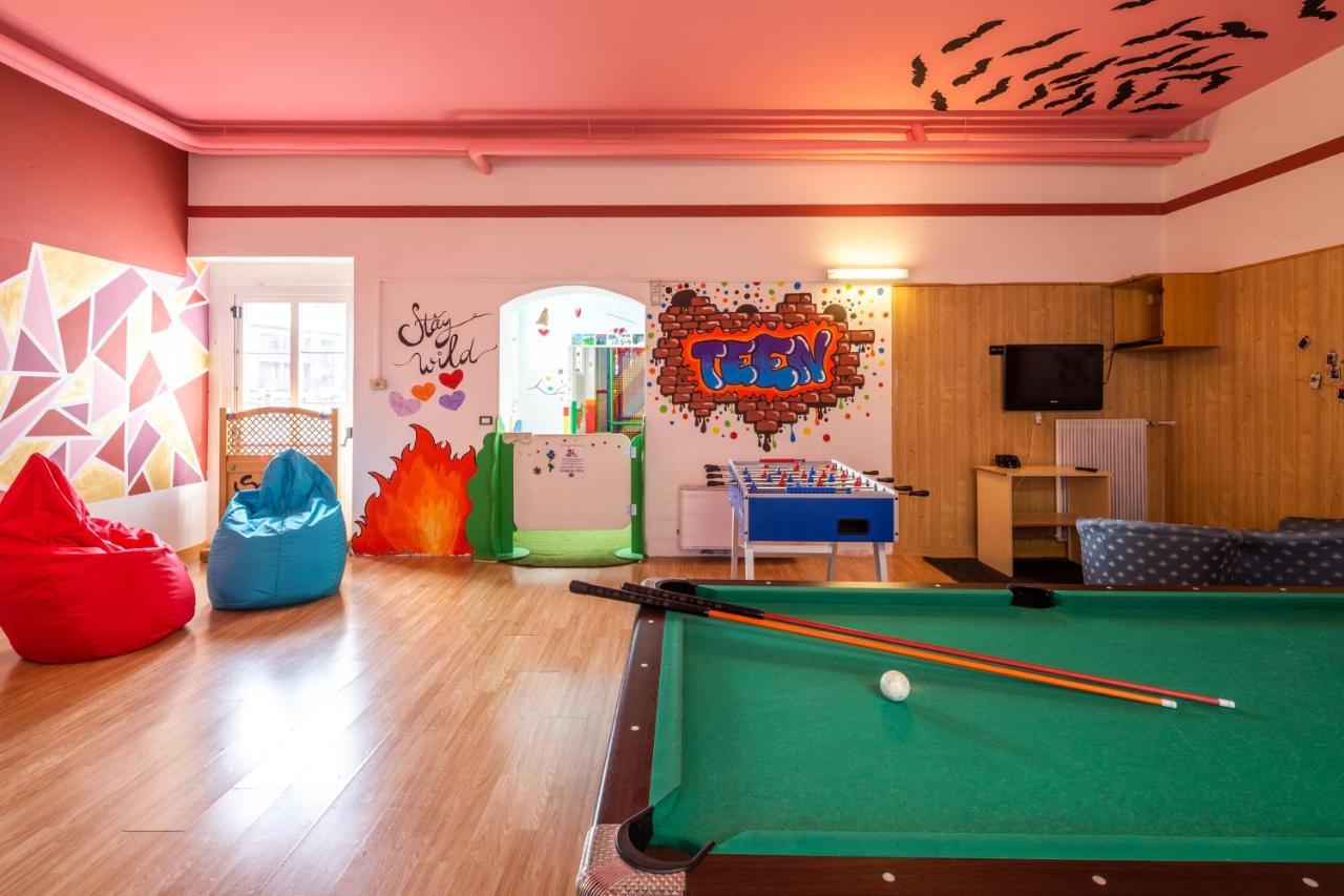 Mytime Hotels Savoy Vigo di Fassa Esterno foto