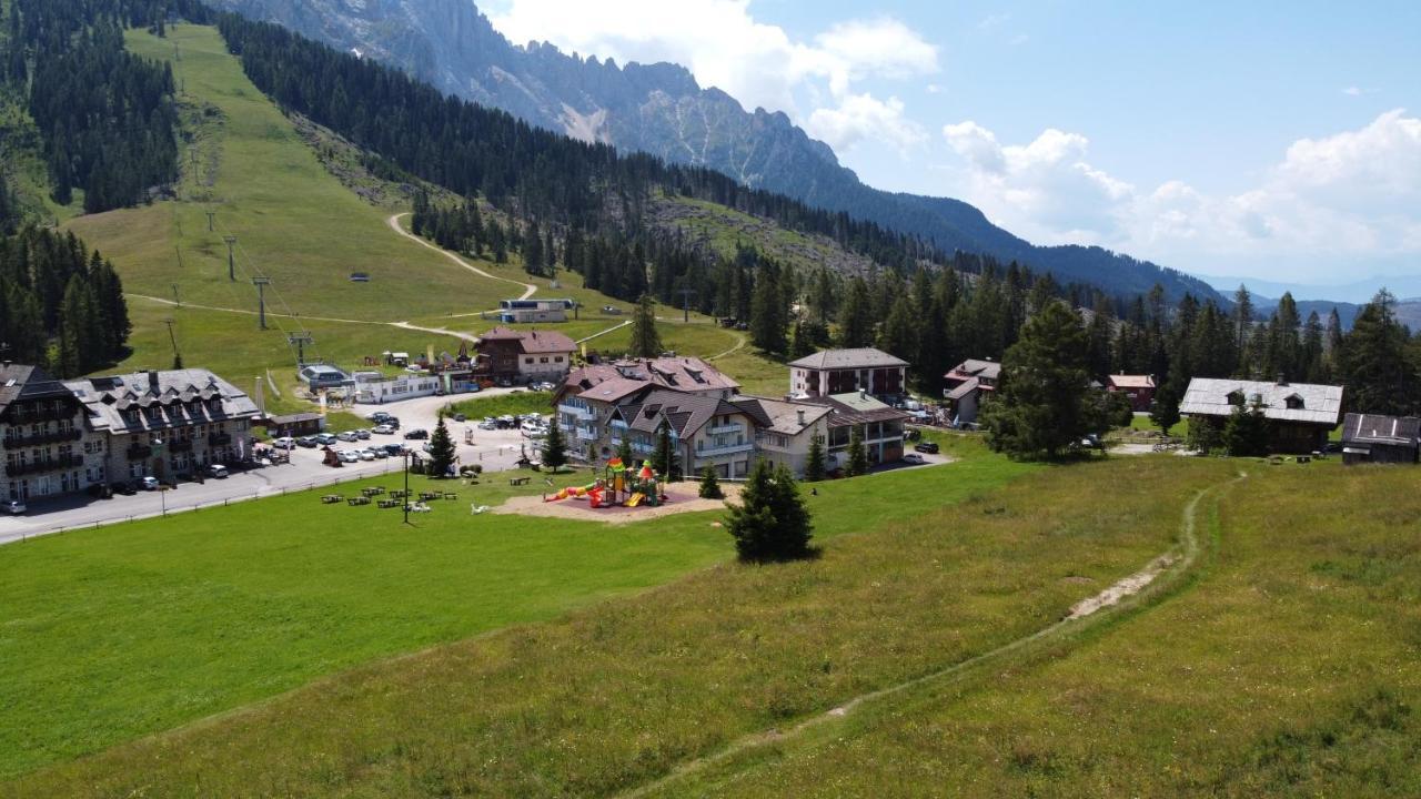 Mytime Hotels Savoy Vigo di Fassa Esterno foto