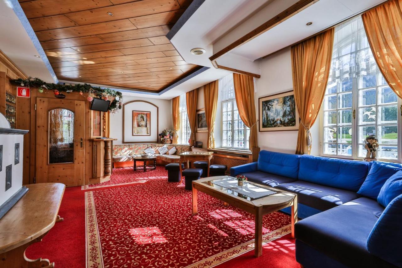 Mytime Hotels Savoy Vigo di Fassa Esterno foto